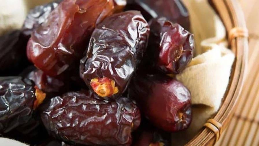 شرایط و مدت زمان نگهداری خرما در سردخانه شرایط و مدت زمان نگهداری خرما در سردخانه